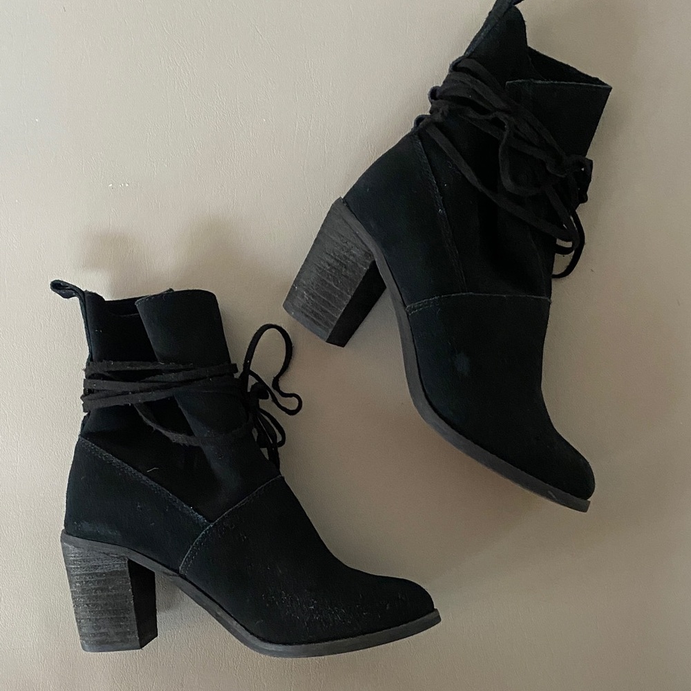 Women’s size 5.5 Toms Black Heeled Boots for Women - Picture 10 of 10